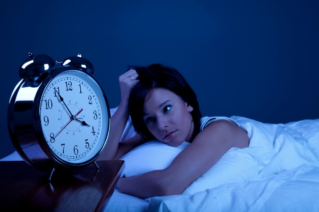 SOFFRI DI INSONNIA? ECCO COSA DEVI MANGIARE PRIMA DI ANDARE A DORMIRE - 07/02/2017